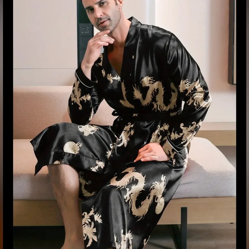 Dragon Robe - Picture 4 of 5
